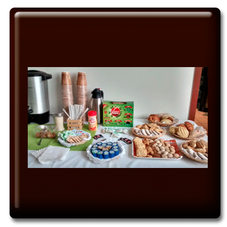 Servicio de café con pastas selectas