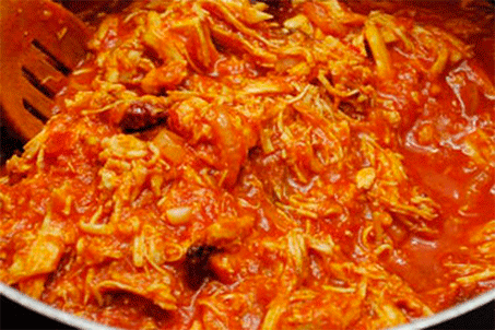 Tinga de res para taquiza de guisados